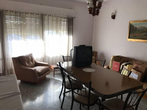Imagen 9 de 14 de Casa Americana En Venta- 3 Ambientes Con Excelente Fondo- Zona Ituzaingo Norte- Permuta