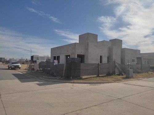 Imagen 1 de 4 de Vendó Duplex 2 Dorm En San Ignacio Village En Una Sola Plant