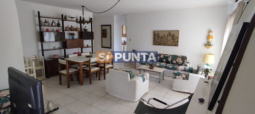 Imagen 7 de 19 de Apartamento Frente A Plaza México De 3 Dormitorios En Venta - Venta Anual