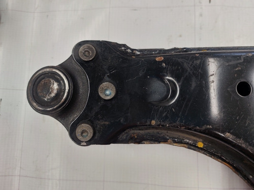 Horquilla Inferior Derecha Chevrolet Astra Mod. 2004-2010 (Usado)