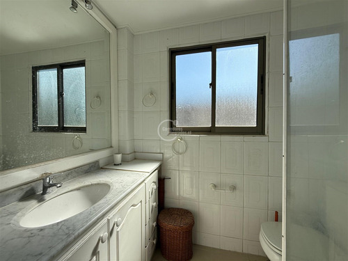 Casa En Arriendo Candelaria Goyenechea 5 Dorm + Servicio