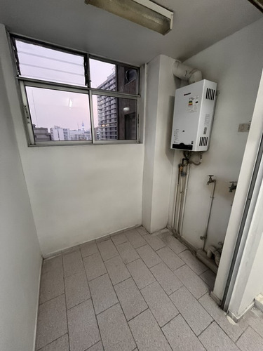 Cómodo Departamento A Pasos De Metro Santa Lucia