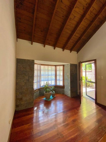 Imagen 5 de 14 de Chalet En Venta En Ituzaingo Norte