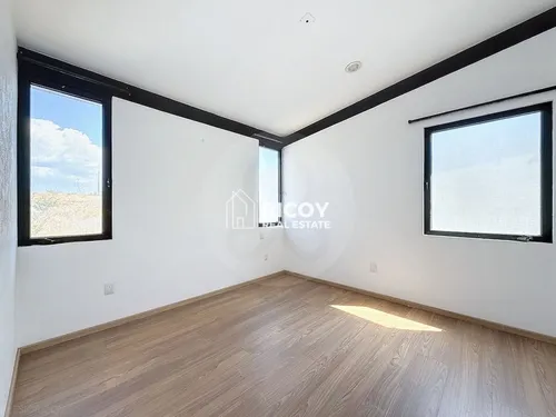 Casa En Venta En Juriquilla