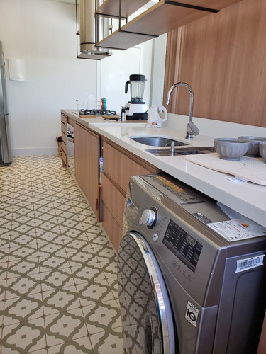 Apartamento À Venda Na Rua Das Laranjeiras, Laranjeiras, Rio De Janeiro - Rj - Liv-10595