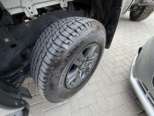 Toyota Hilux 2.7 Cabina Doble Sr Mt