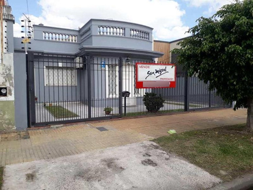 Casa Ph En Venta En Remedios De Escalada Oeste