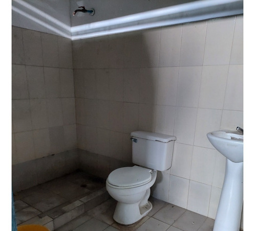 Imagen 12 de 19 de Best House Vende Amplio Y Cómodo Galpón En Las Tejerías