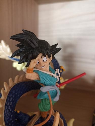 Figura Dragon Ball Goku Niño Y Shenlong En Pose 15cm