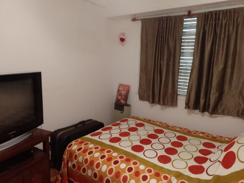 Imagen 5 de 13 de Venta De Departamento De Dos Ambientes En Adrogué