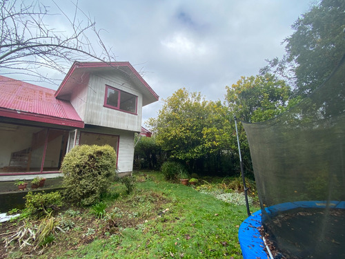 Casa De 78 M2 De2 Pisos, Sector Teja Sur, Isla Teja,valdivia