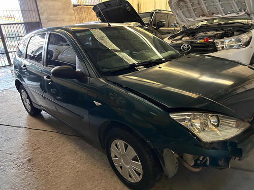 Imagen 4 de 25 de Ford Focus 1.8 N 5ptas Chocado Poco Funcionando