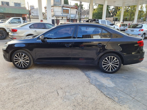 Imagen 2 de 12 de Volkswagen Vento 2.0tsi Sportline