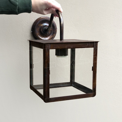 Aplique Farol Cuadrado Con Vidrio Industrial Hierro Óxido