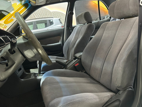 Toyota Camry 2.2 Le 16v Gasolina 4p Automático