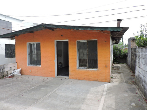 Venta De Casa Y Apartamento En Colonia Del Sacramento.