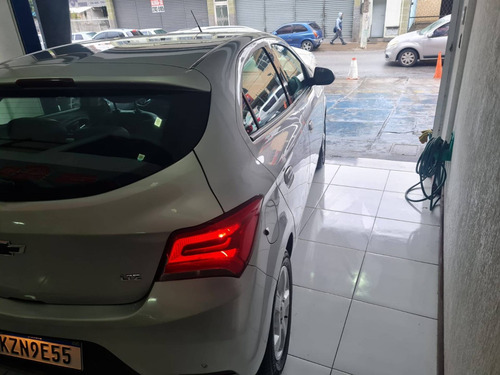 Imagem 8 de 11 de Chevrolet Onix 1.4 Mpfi Ltz 8v Flex 4p Automático