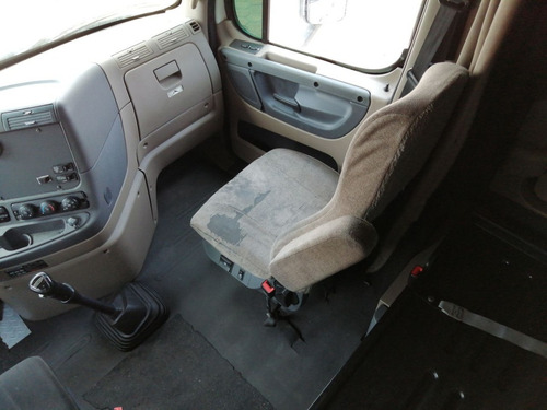 Imagen 9 de 14 de Tractocamion Freightliner Cascadia 125 Modelo 2014