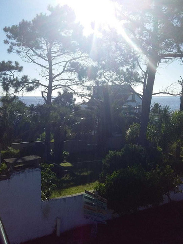 Imagen 4 de 14 de Vista Al Mar Estufa A Leña Aptos De 1 Dormitorio