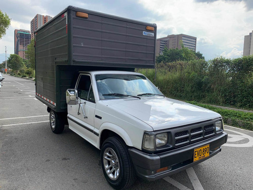 Mazda B2200 1994 2.2 B2200 4x2
