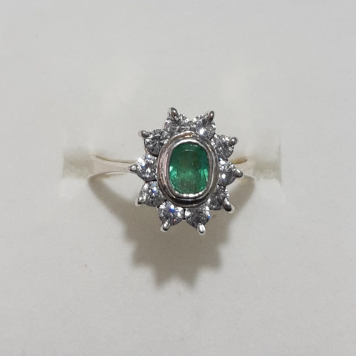 Hermoso Anillo Marquesa, Esmeralda Redonda En Plata Ley 9.25