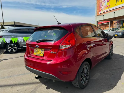 Ford Fiesta 1.6 Hatchback Mecánica
