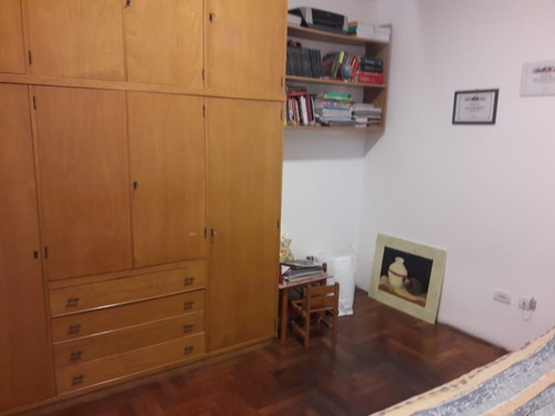 Casa Estilo Americana De 5 Ambientes. Garage Y Quincho. Zona San Juan