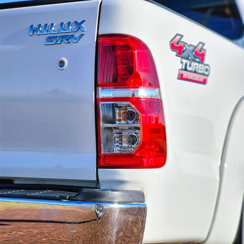 Imagem 7 de 11 de Toyota Hilux Srv 4x4 3.0 2013