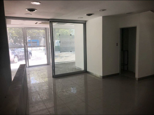 2 Niveles + Estac. Av. Padre Hurtado Nte. / Hualtatas