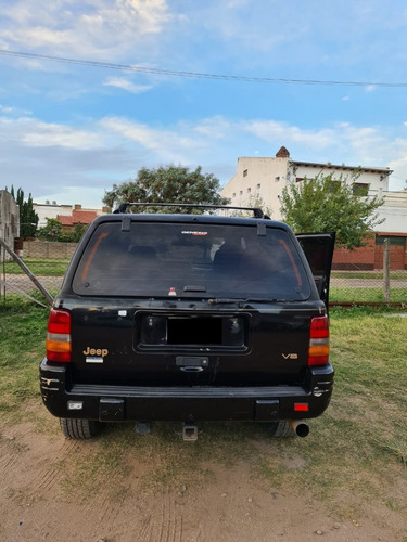 Jeep Cherokee V8 Automática U N I C A 4 X 4