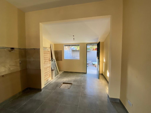 Imagen 3 de 24 de Ph Tipo Casa En Venta En Merlo Norte Reciclada A Nueva