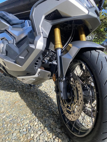 Honda X-adv 750