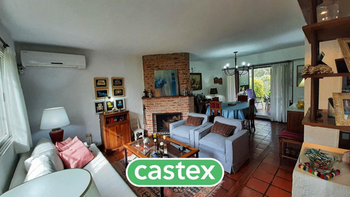 Imagen 2 de 30 de Casa En Venta De Cuatro Ambientes En Los Lagartos C.c