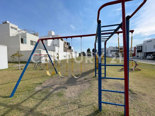 Casa En Venta, Cumbres Residencial, San Mateo Cuanalá, San Andres Cholula, Pue.