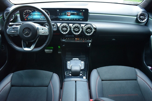 Imagen 11 de 21 de Mercedes Benz A250 Sedan Amg Line 2020 34.000kms. Autopremiu