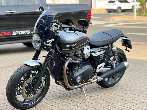 Triumph Speed Twin 1200