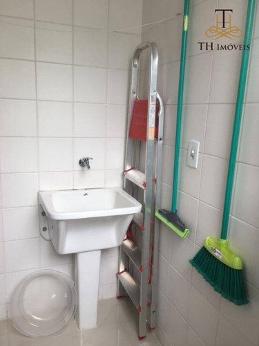 Apartamento Reformado E Mobiliado De 1 Dormitório, Na Avenida Central, 01 Vaga Privativa De Garagem, Em Balneário Camboriú/sc - R$480.000,00 - Ap0051