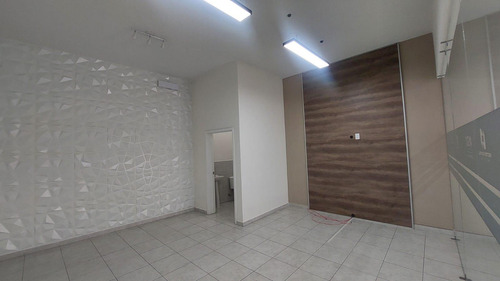 Local En Venta Plaza Algeciras, Arbide, León, Gto
