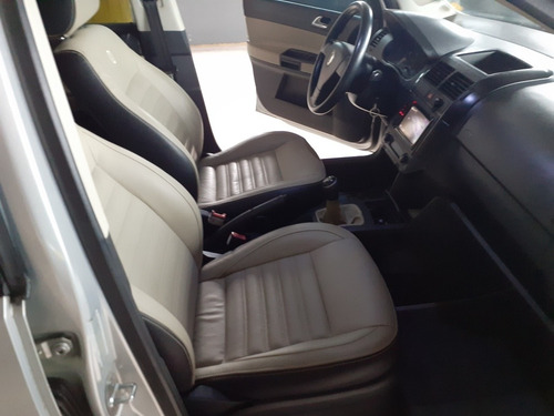 Volkswagen Polo Sedan 2006 1.6 Total Flex 4p