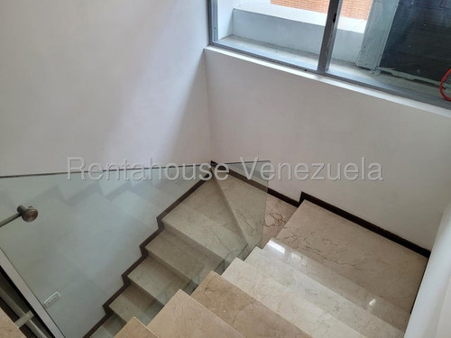 Ana Torres. Apartamento En Venta 24-19656 En Los Naranjos