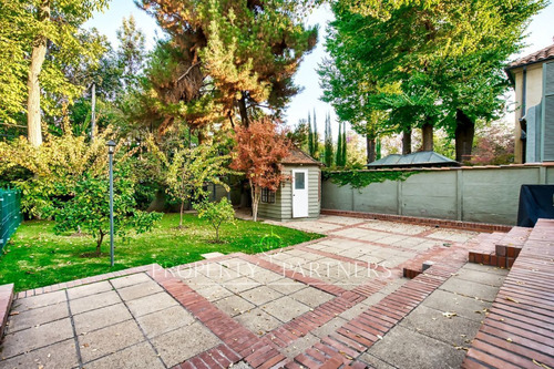 Excelente Casa Remodelada, Gran Conectividad, San...
