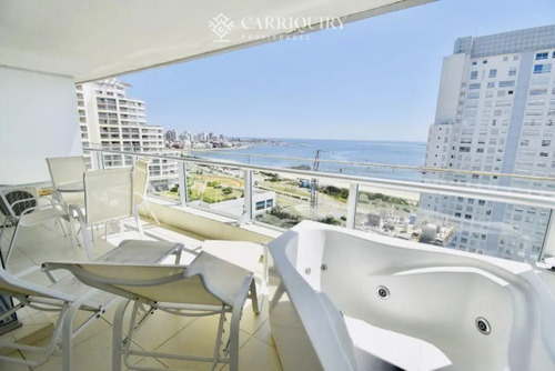 Apartamento En Alquiler Temporario Playa Mansa 2 Dormitorios Seasons Tower