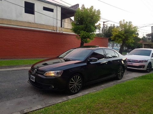 Volkswagen Vento 2.5 Luxury 170cv 2012