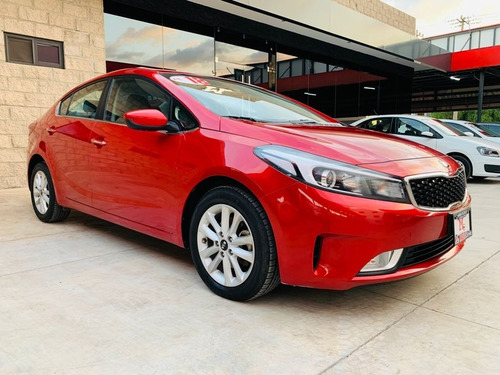 Imagen 2 de 11 de Kia Forte Modelo 2018