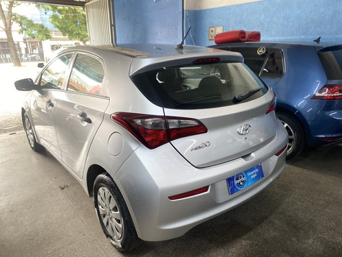 Hyundai HB20 1.0 Unique Flex 5p