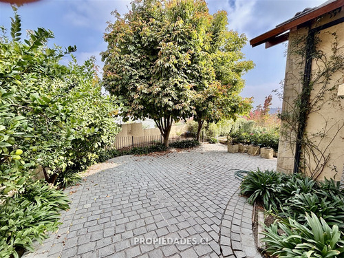 Casa En Condominio En Venta En Lo Barnechea