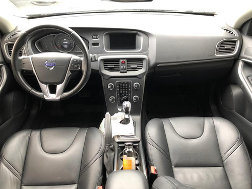 Volvo V40 T4 2.0 Turbo