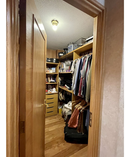 Depto De 5 Dorm, 4 Baños, Amplios Espacios En 220 Mt2 Utiles