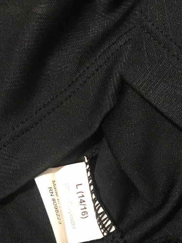 Playera Deportiva Negra Para Niño Talla 14 A 16 (Usado)