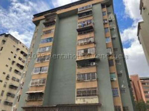  #22-22547 Hermoso Y Acogedor Penthouse En La Urbina 